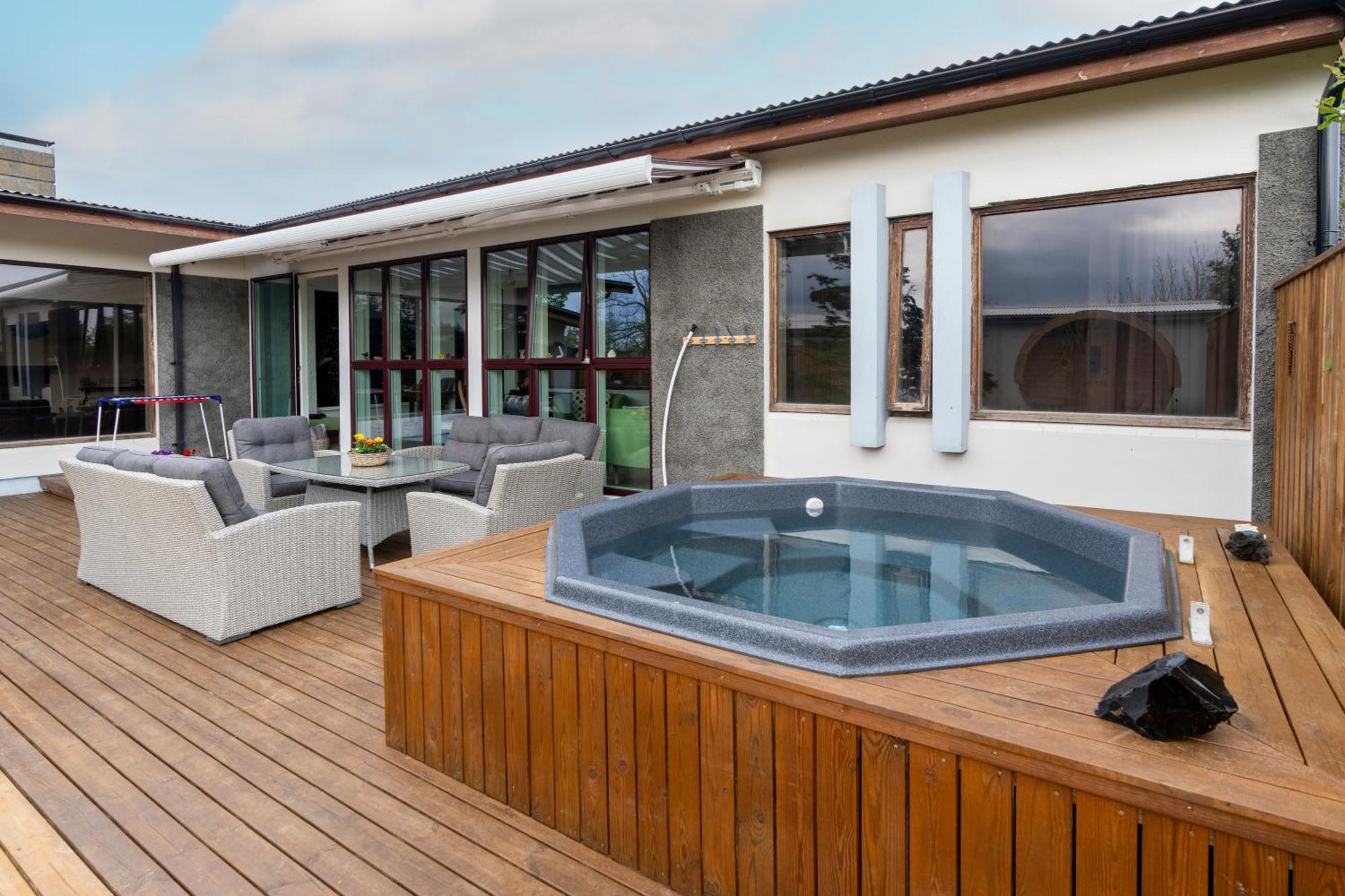 Tunfifill Guesthouse - Free Hot Tub And Sauna, Cozy And Quiet Hvammstangi Exterior foto